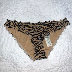Size XS Hollister bikini bottoms.
